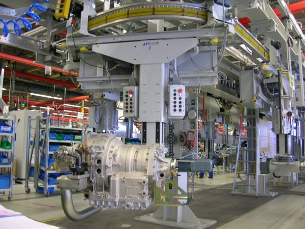 Electric overhead monorail used in assembly line for gears